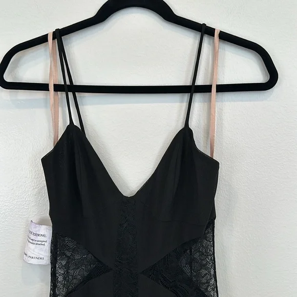 FAME and PARTNERS Tiered Floor-Length Gown - Picture 8 of 15